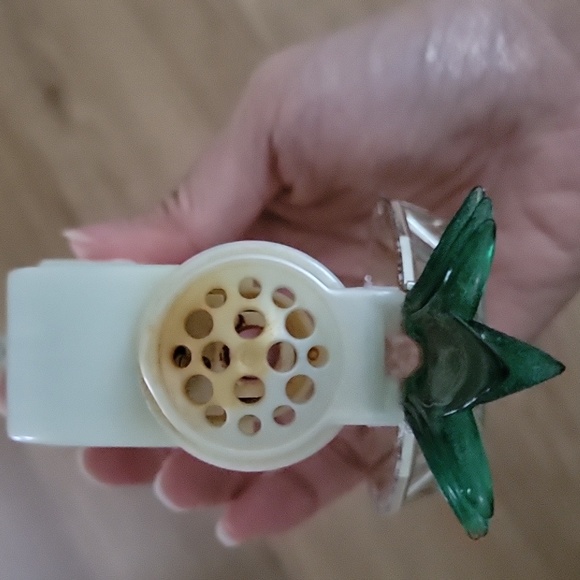 Pineapple Wallflower Plug - Picture 4 of 8